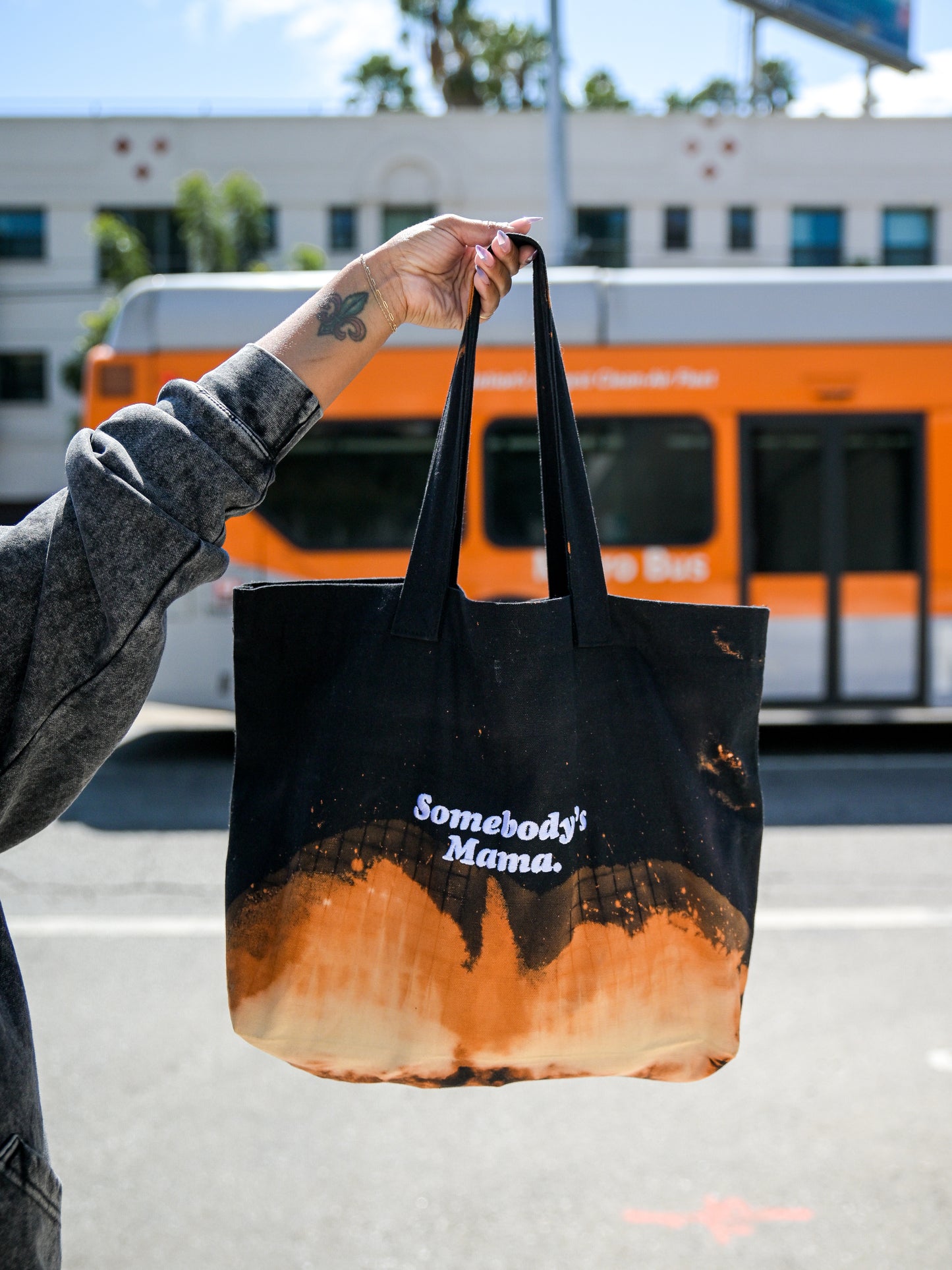 SOMEBODY’S MAMA TOTE